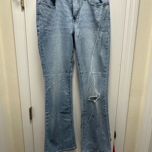 Lucky Brand jeans with ripped knee